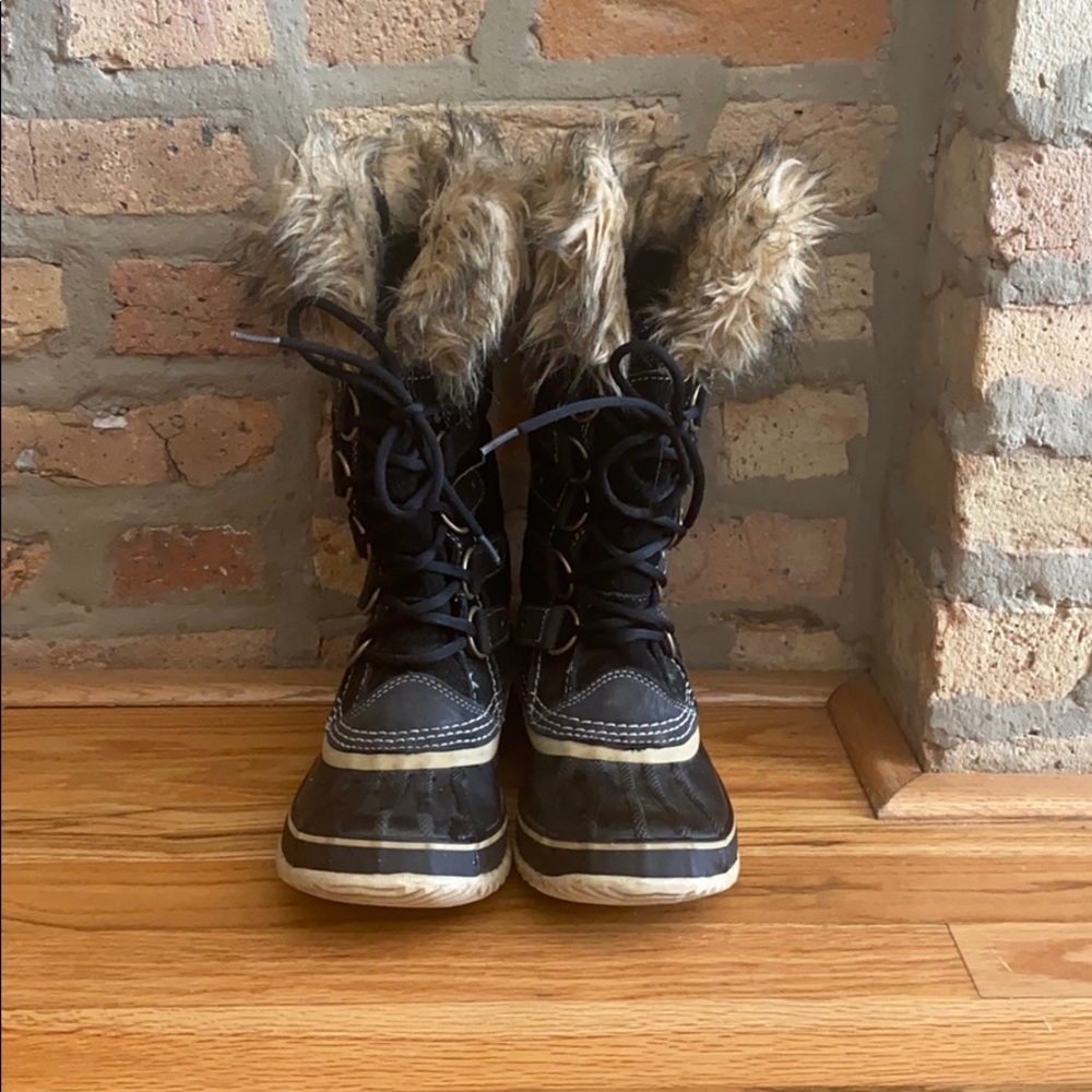 SOREL Joan of Artic Faux Fur Waterproof Bo…
